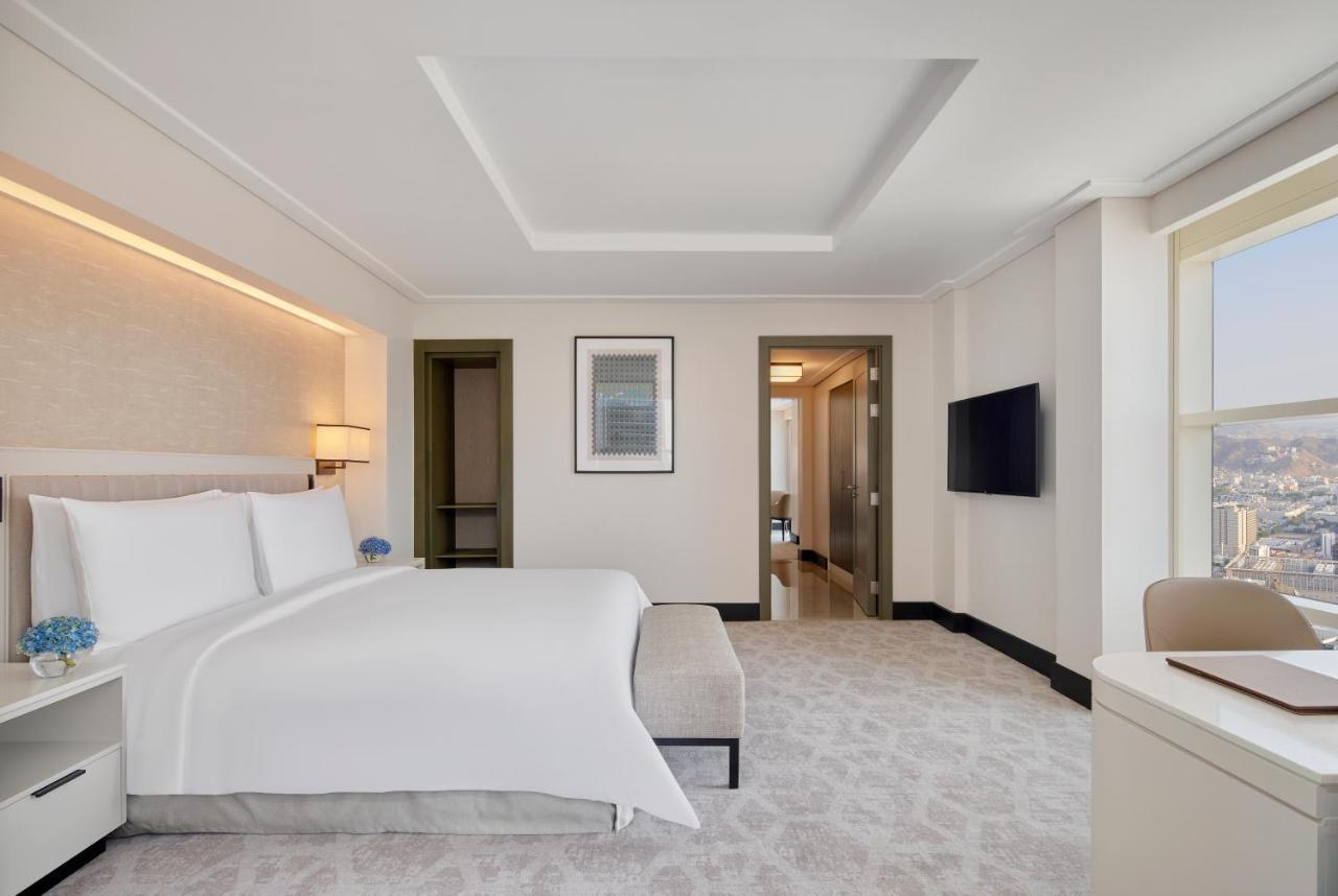 Aparthotel Address Jabal Omar Makkah Mekka Exterior foto A bedroom at the hotel